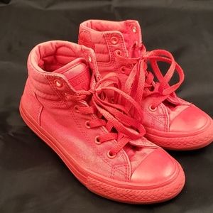 Converse Chuck Taylor red canvas